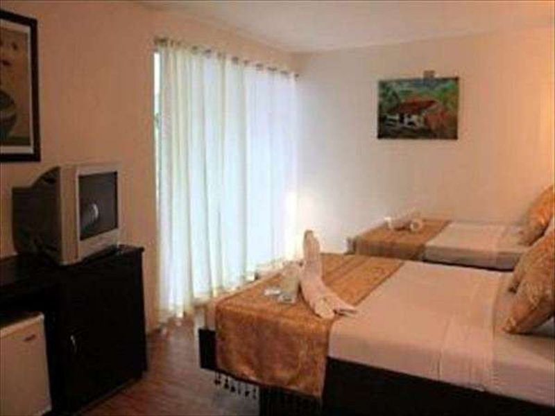 Quoalla Hotel Boracay Balabag  Bagian luar foto